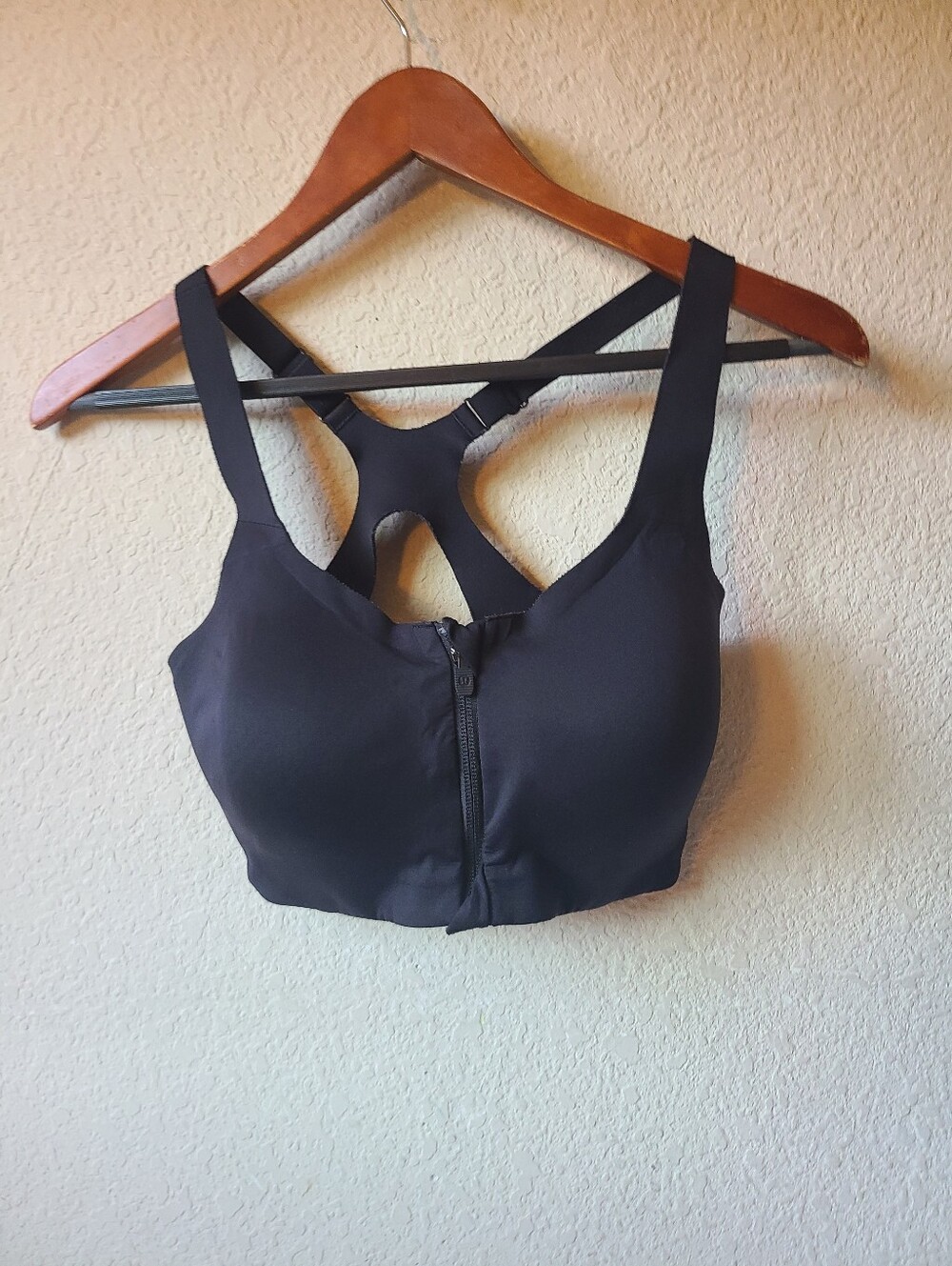 Lululemon athletica Black Front-Zip Strappy Racerback Sports Bra Size DD32